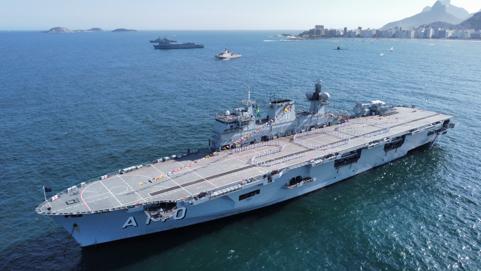 Marinha abre para visitação pública no Porto do Recife os navios NE “Brasil” e NAM “Atlântico”