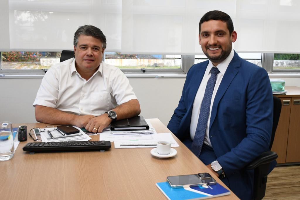 Delmiro Gouveia recebe deputado Romero Albuquerque no Porto do Recife