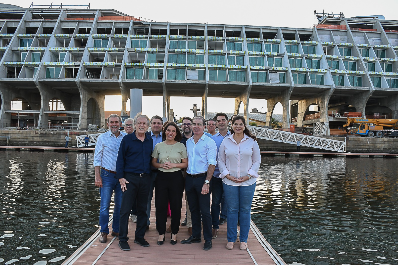 Ao lado da Governadora, Presidente do Porto visita obras do Porto Novo Recife
