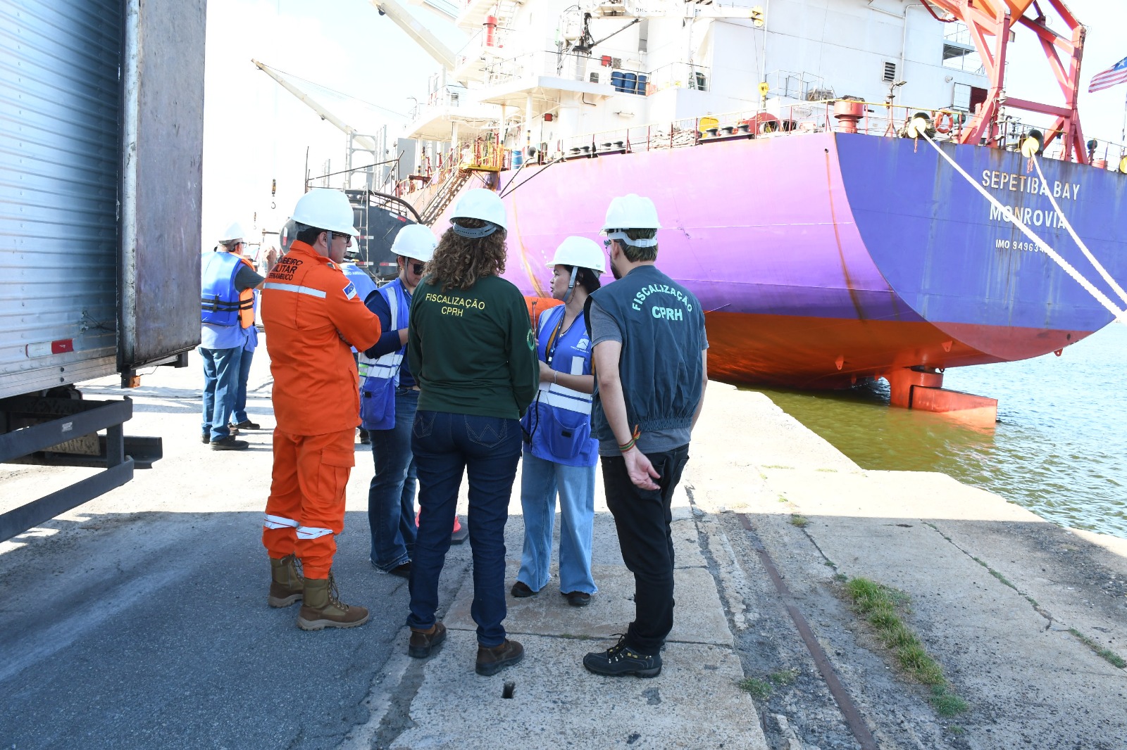 Porto do Recife realiza treinamento de Plano de Emergência Individual na zona portuária
