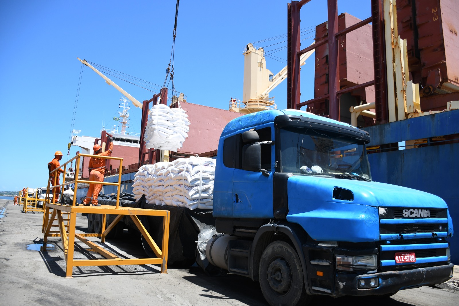 Açúcar destaca-se como produto mais movimentado no Porto do Recife