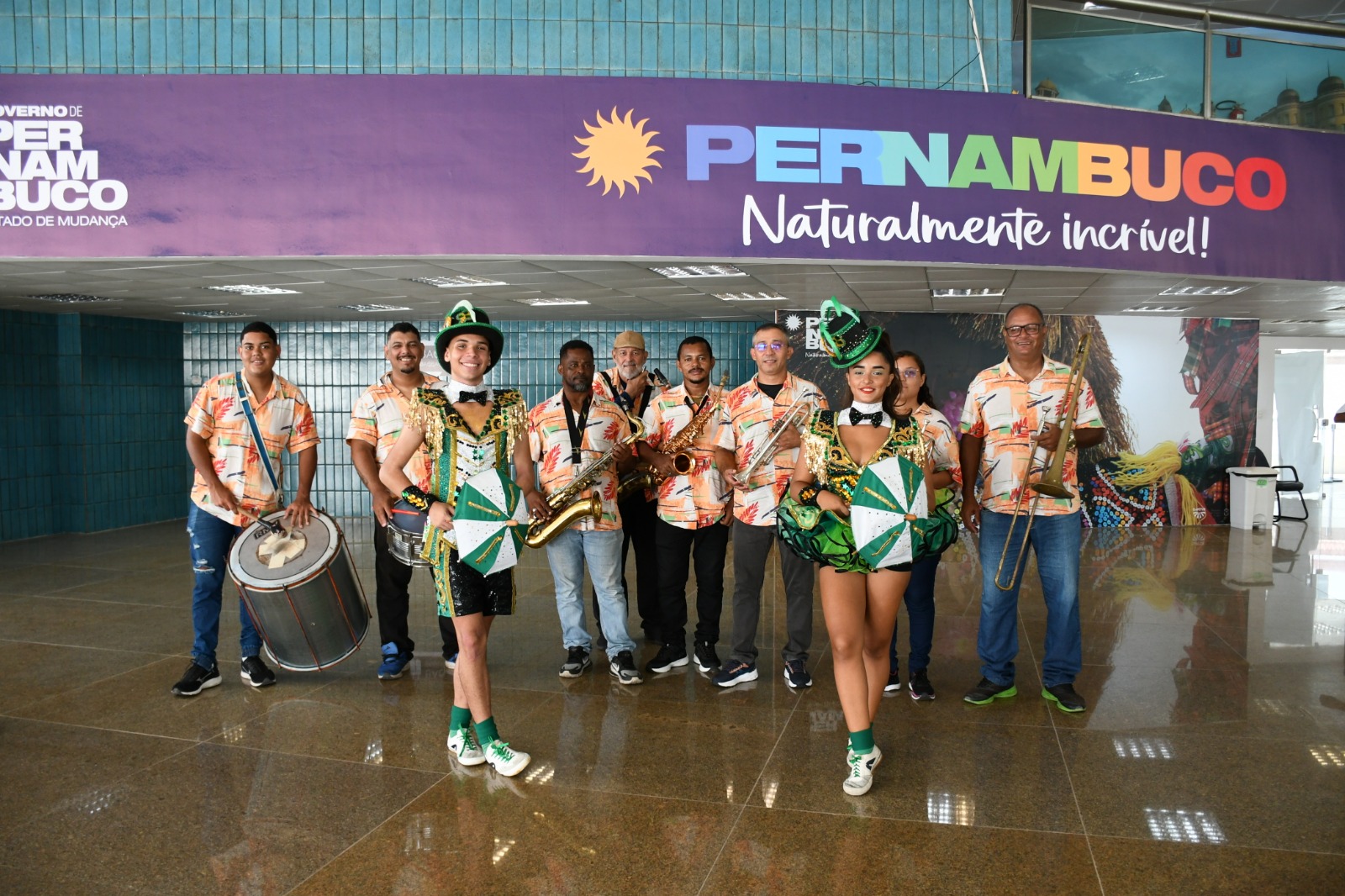 Porto do Recife recebe o navio de cruzeiro Amera