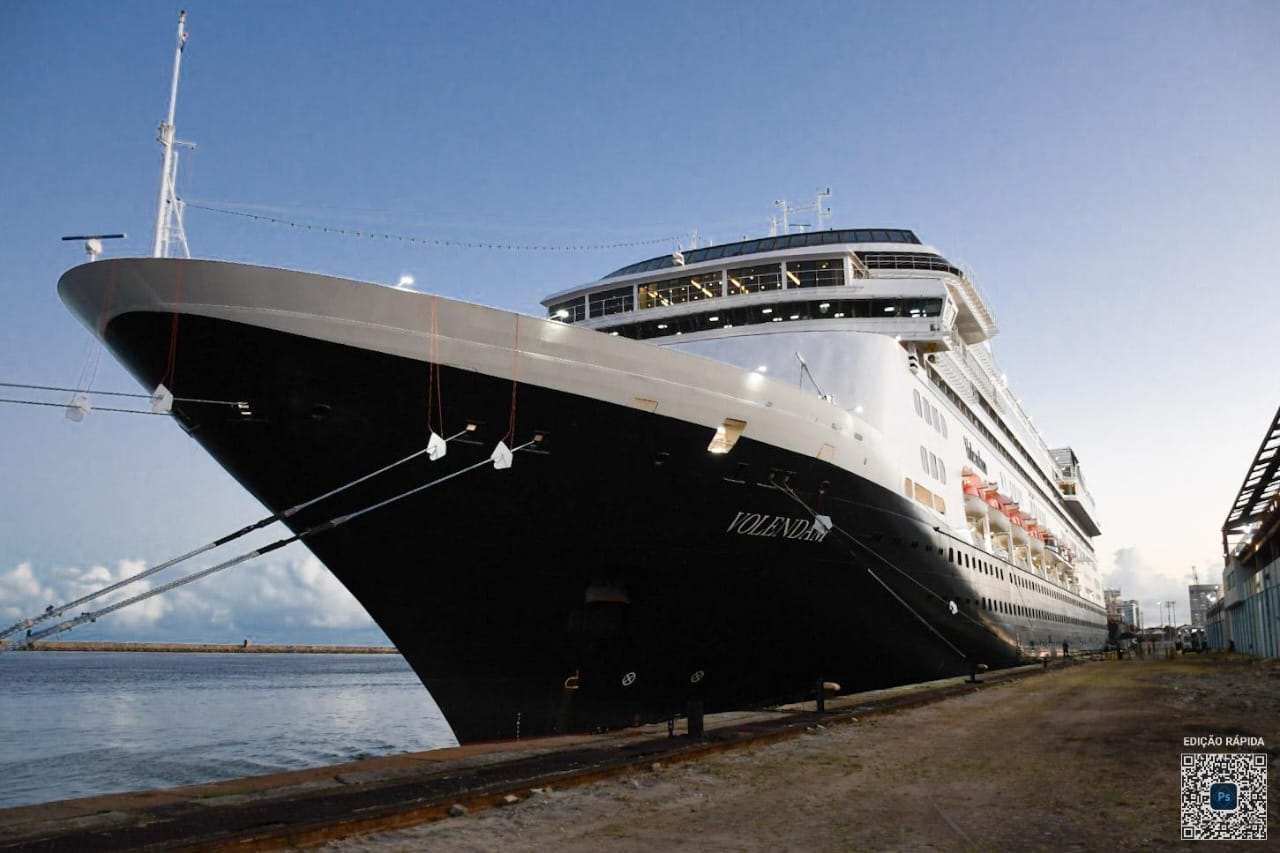 Temporada de cruzeiros segue movimentando Pernambuco