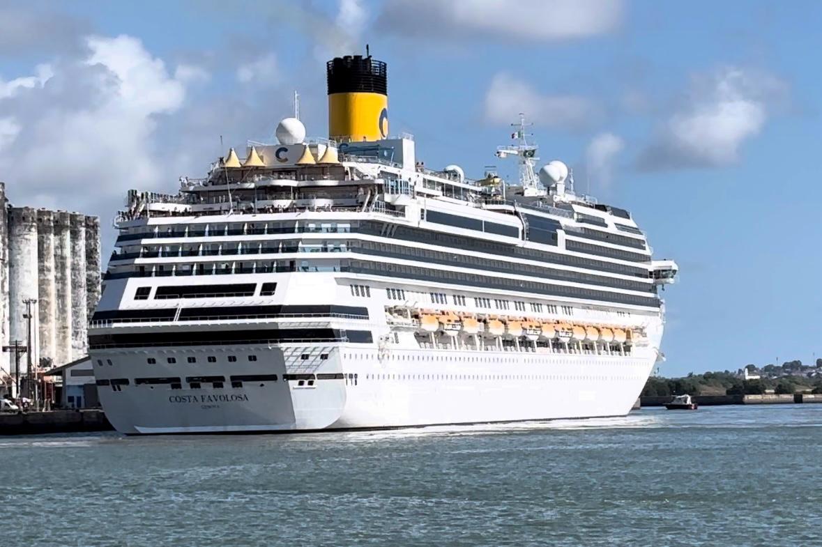 Porto do Recife recebe segundo cruzeiro da temporada