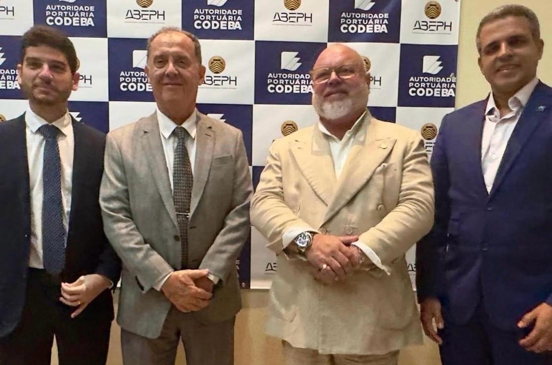 Porto do Recife participa de evento com representantes de entidades portuárias