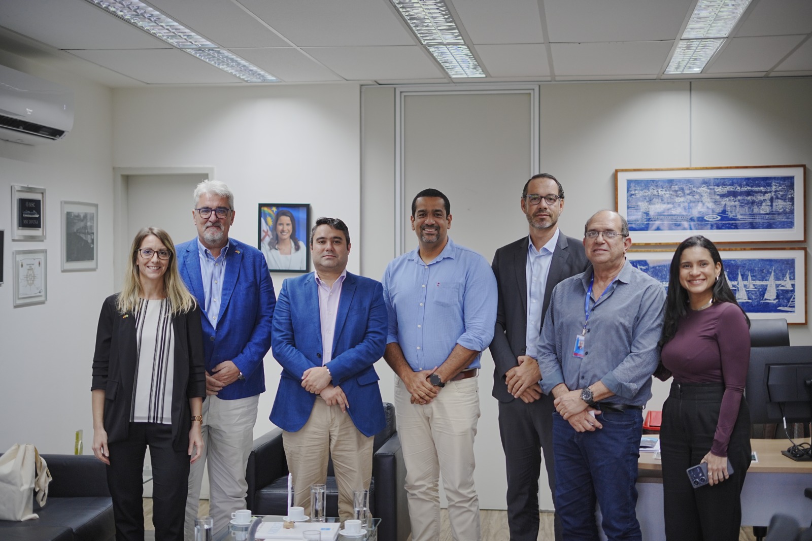 Cônsul da Alemanha visita Porto do Recife e anuncia vinda de navio de pesquisa
