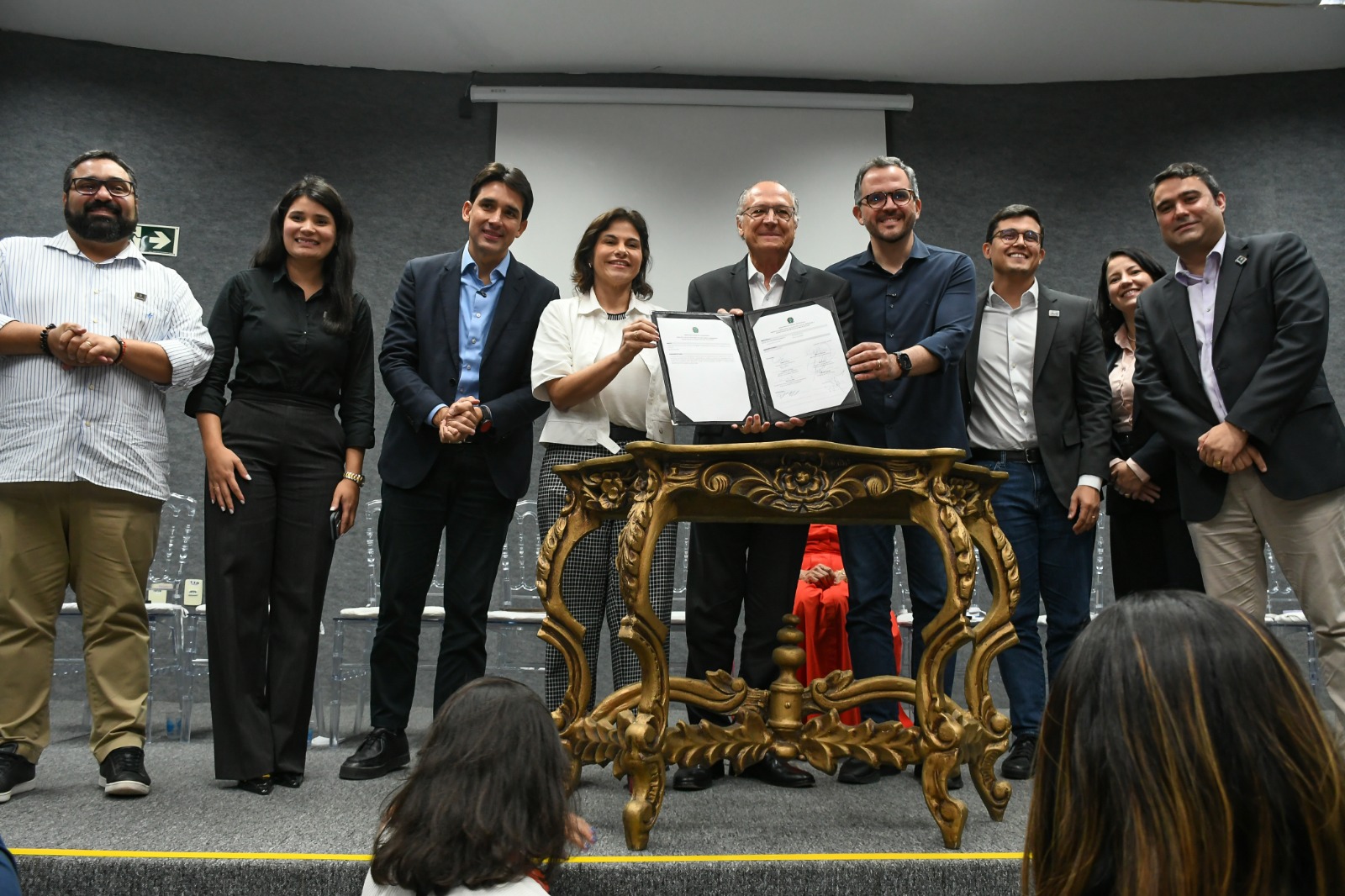 Investimentos impulsionam o Porto do Recife